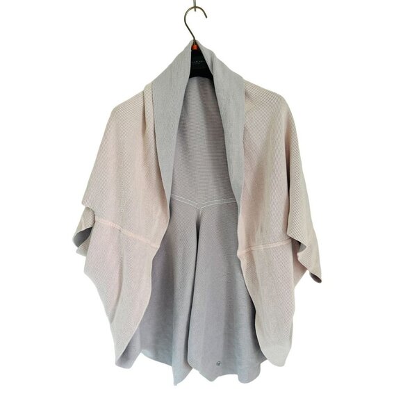 LULULEMON Cream Pale Pink Cardigan Cover Size Small - Picture 5 of 9